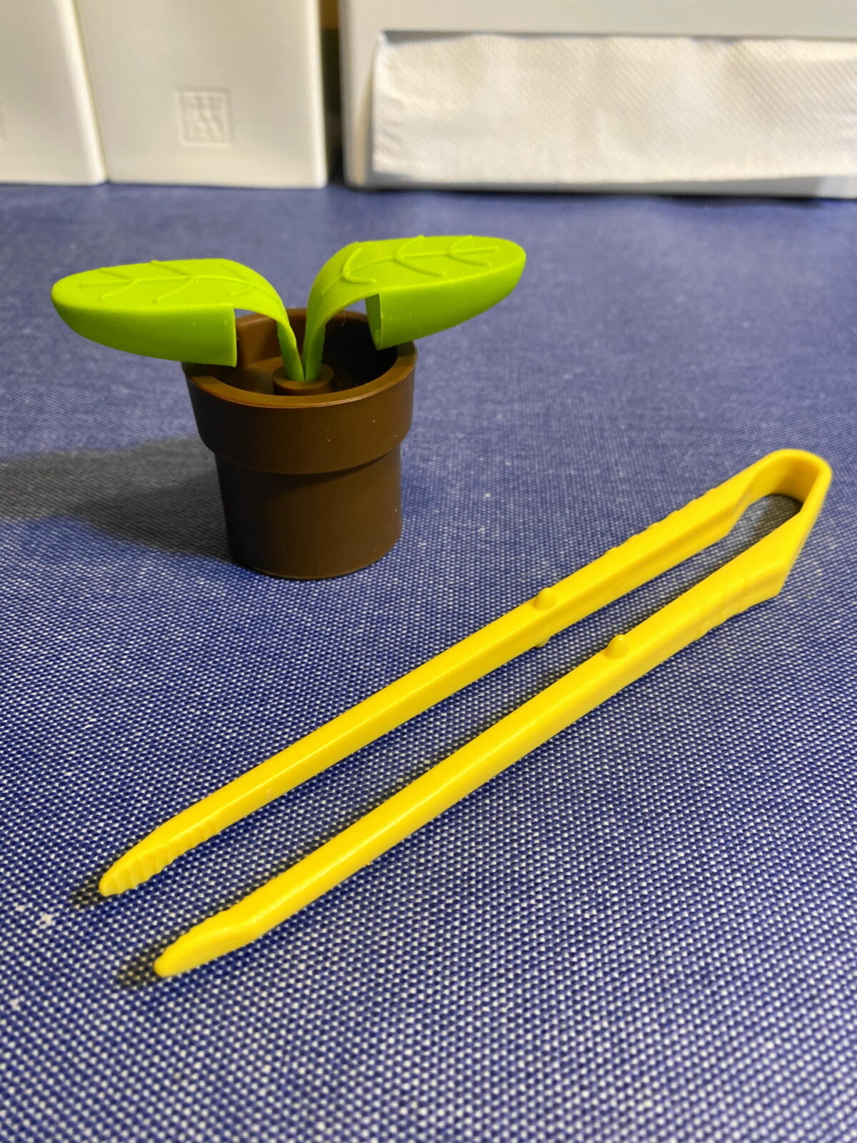 スナックを食べるときの便利グッズ