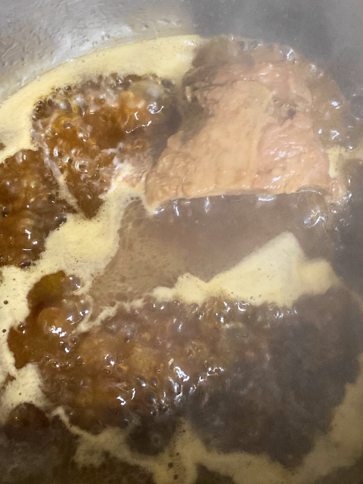 沸騰しているスープ