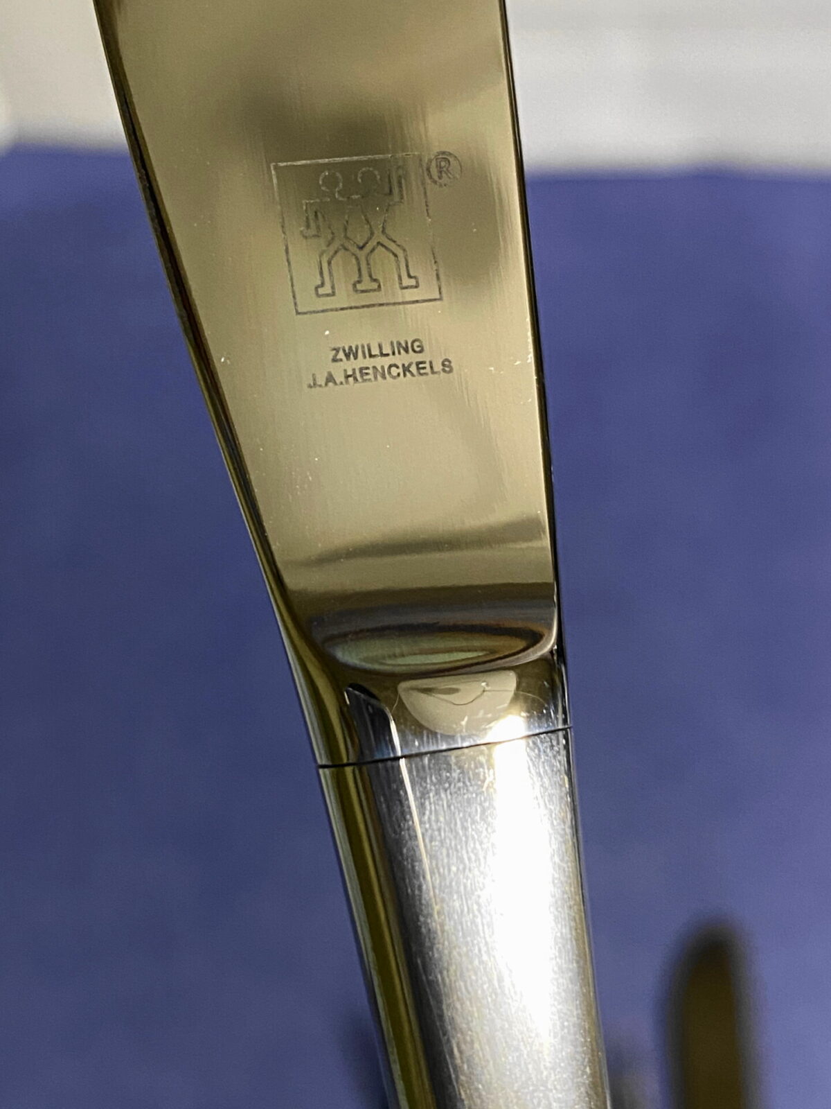 ツヴィリングのナイフの継ぎ目