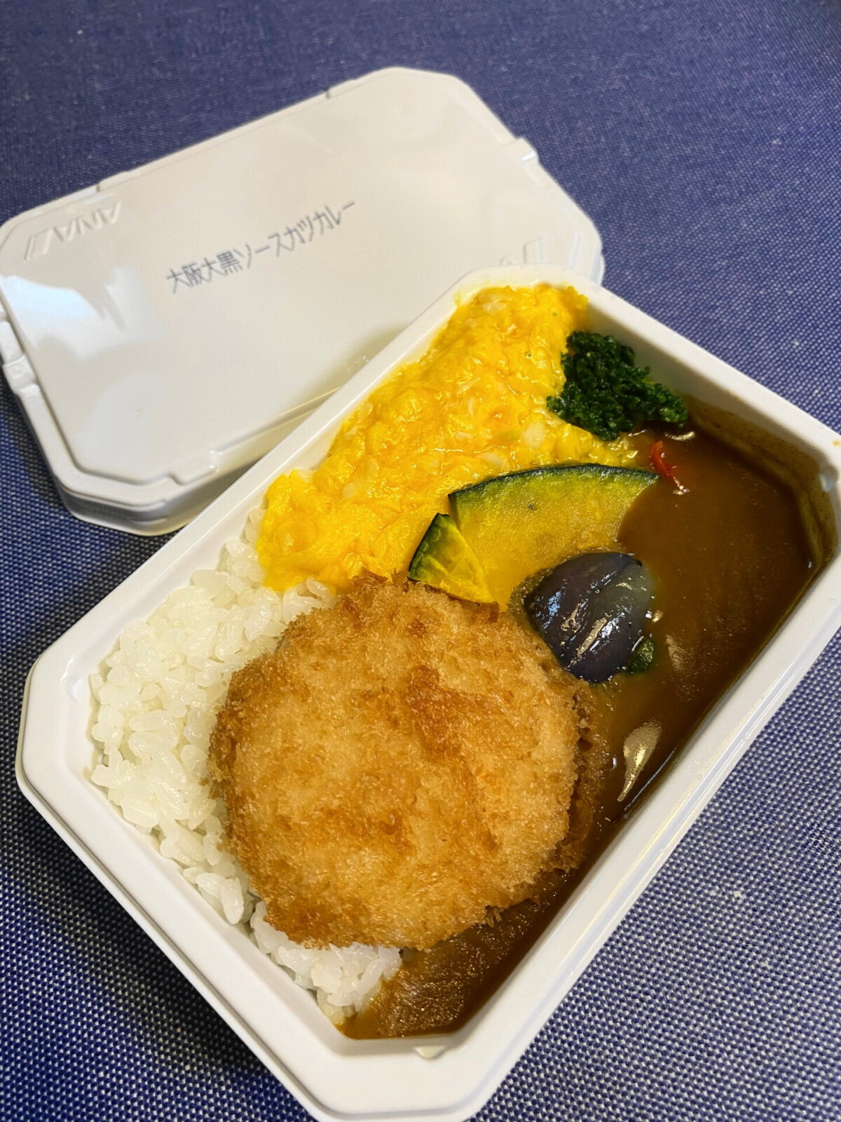 ANAのカツカレー