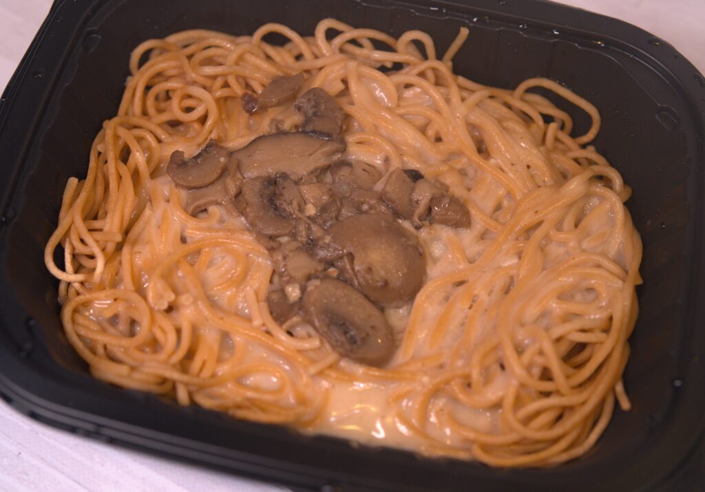 BASE PASTAきのこクリームの外観