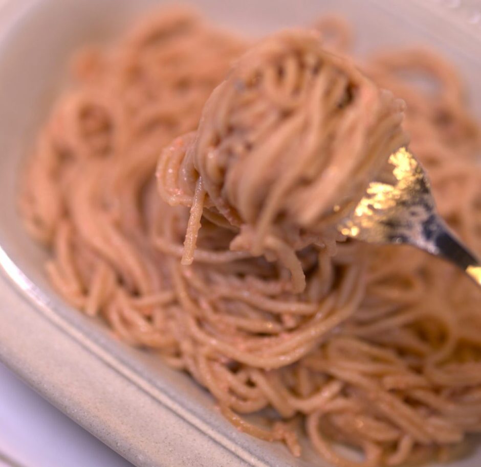 BASE PASTAのたらこをお皿に入れた状態